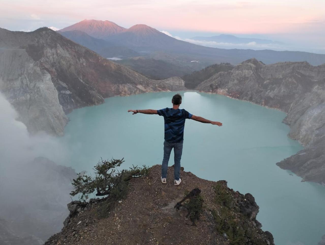 Nio Homestay And Tour Licin Buitenkant foto